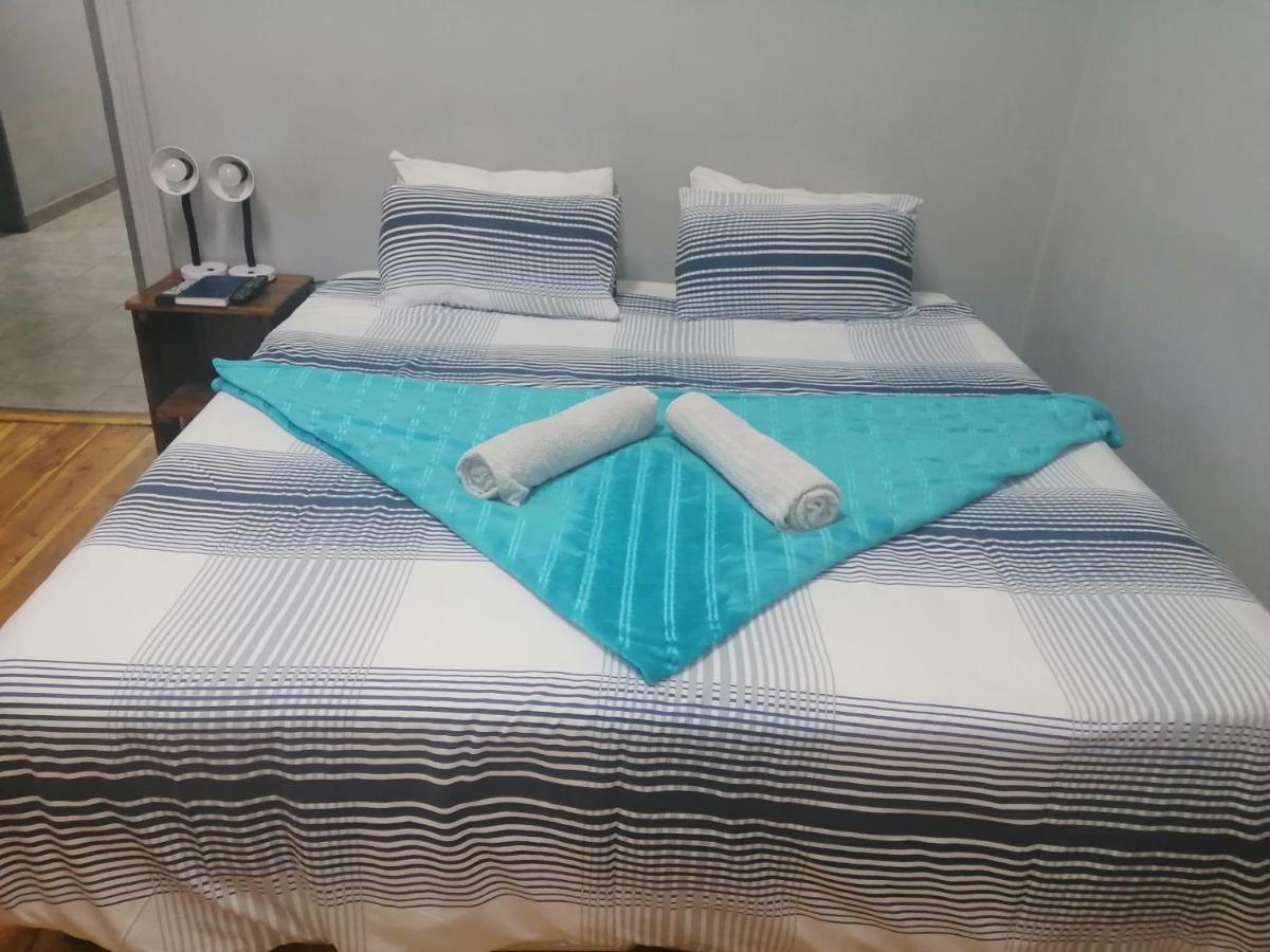 Keetmanshoop Self-Catering Hotel Bagian luar foto