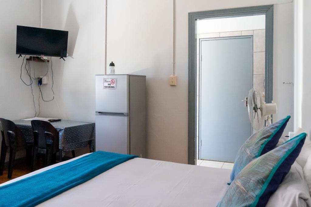Keetmanshoop Self-Catering Hotel Bagian luar foto